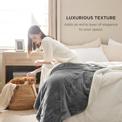 Bedsure GentleSoft Sherpa Fleece Queen Blankets - Image 4
