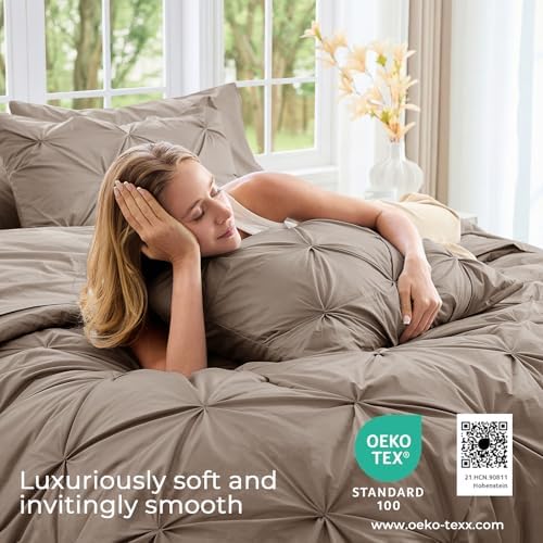 Sasttie Oversized Queen Comforter Set, 7-Piece Bed in a Bag, Pintuck Bedding - Image 3