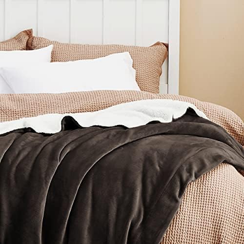 Bedsure GentleSoft Sherpa Fleece Blankets King Size - Image 4