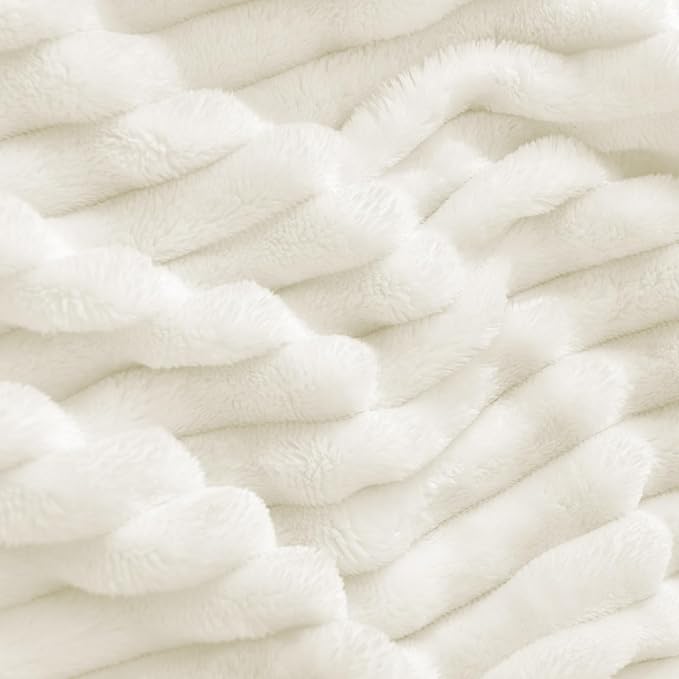 BEDELITE Fleece Blanket Full Size – 3D Ribbed Jacquard Soft and Warm Decorative - Image 3