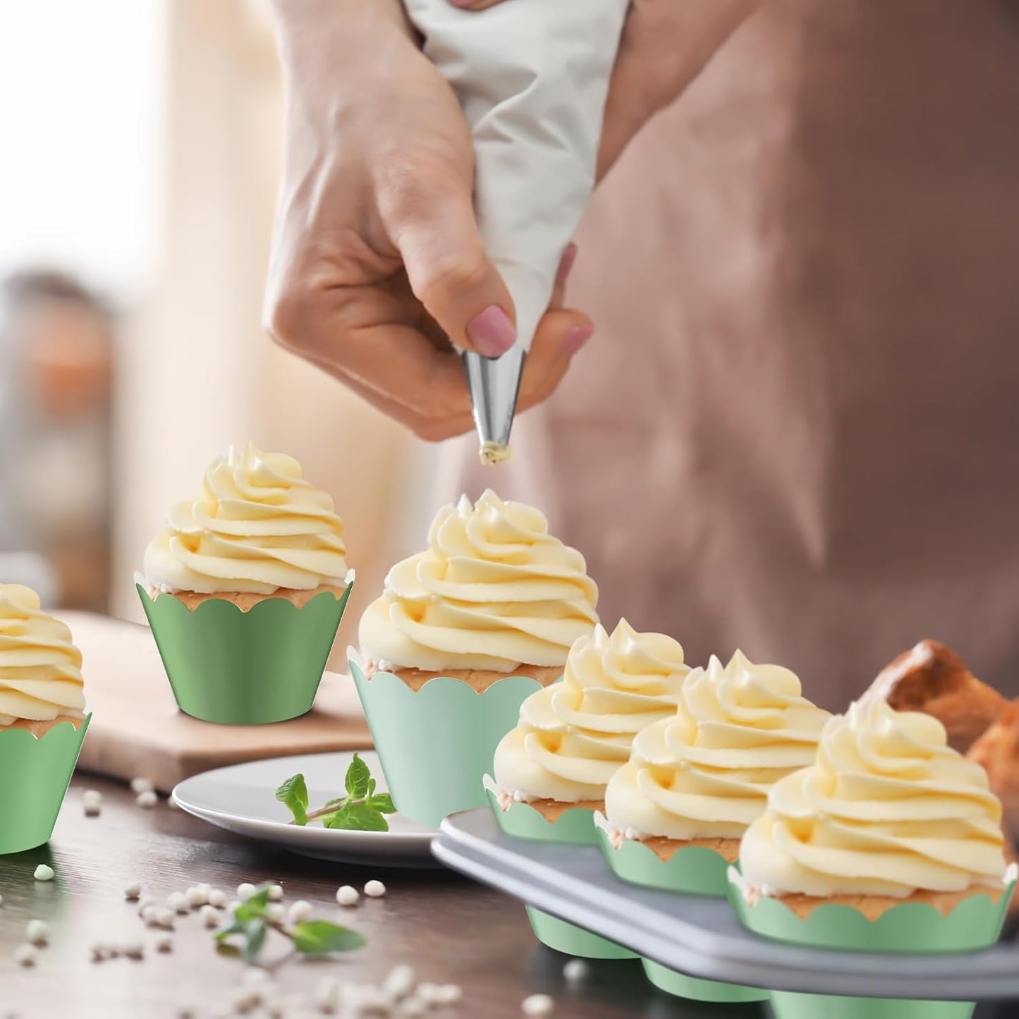 Domensi 100 Pcs Sage Green Cupcake Wrappers Rustic Cupcake Liners Baking Cups Baking Liners for Spring Summer Wedding Bridal Baby Shower Birthday Party Supplies Dessert Decoration