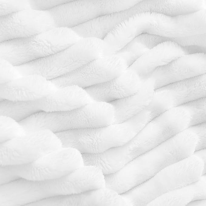 BEDELITE Fleece Blanket Twin Size – 3D Ribbed Jacquard Soft and Warm Decorative - Image 3
