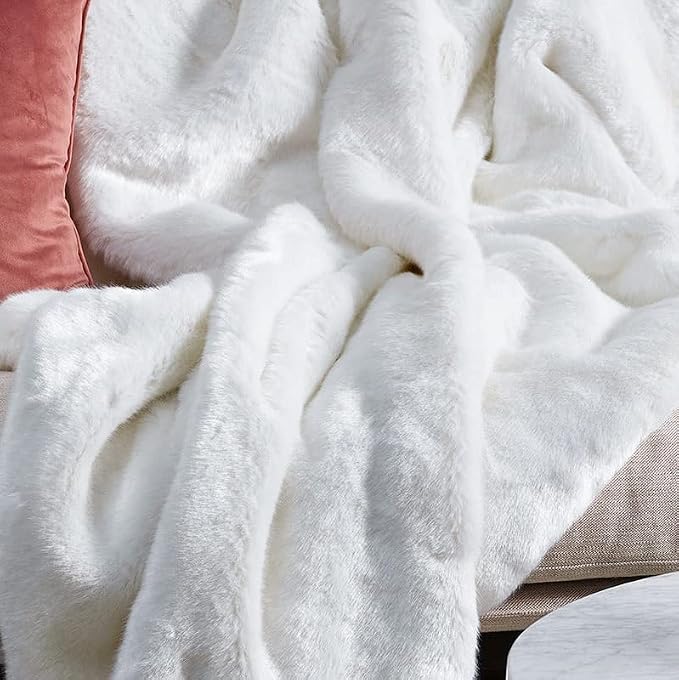 ORINOVA White Faux Fur Rug 5x8 Rugs - Image 4
