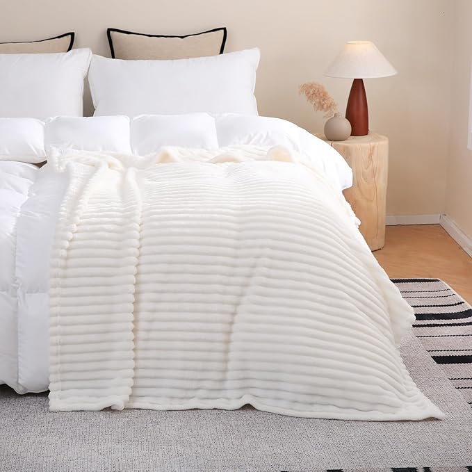 Cream White Fleece Throw Blanket 108”×90” - Image 2