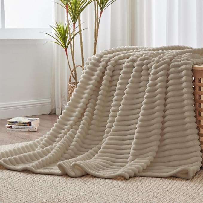 BEDELITE Fleece Throw Blanket for Couch - Image 3