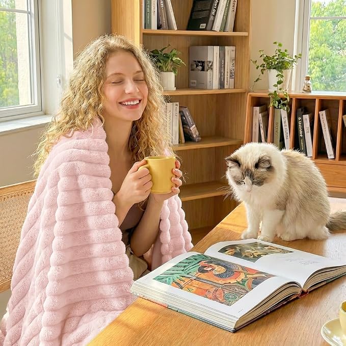 HIMEET Pink Ribbed Throw Blanket - Image 5