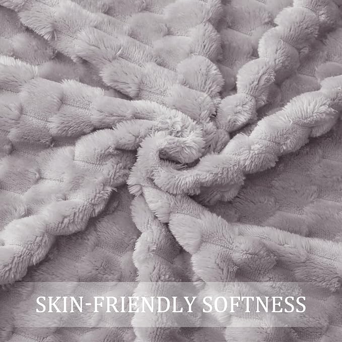 Exclusivo Mezcla Fleece Queen Blanket - Image 7