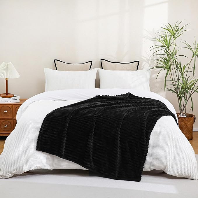 Black Fleece Throw Blanket 108”×90” by linecooo