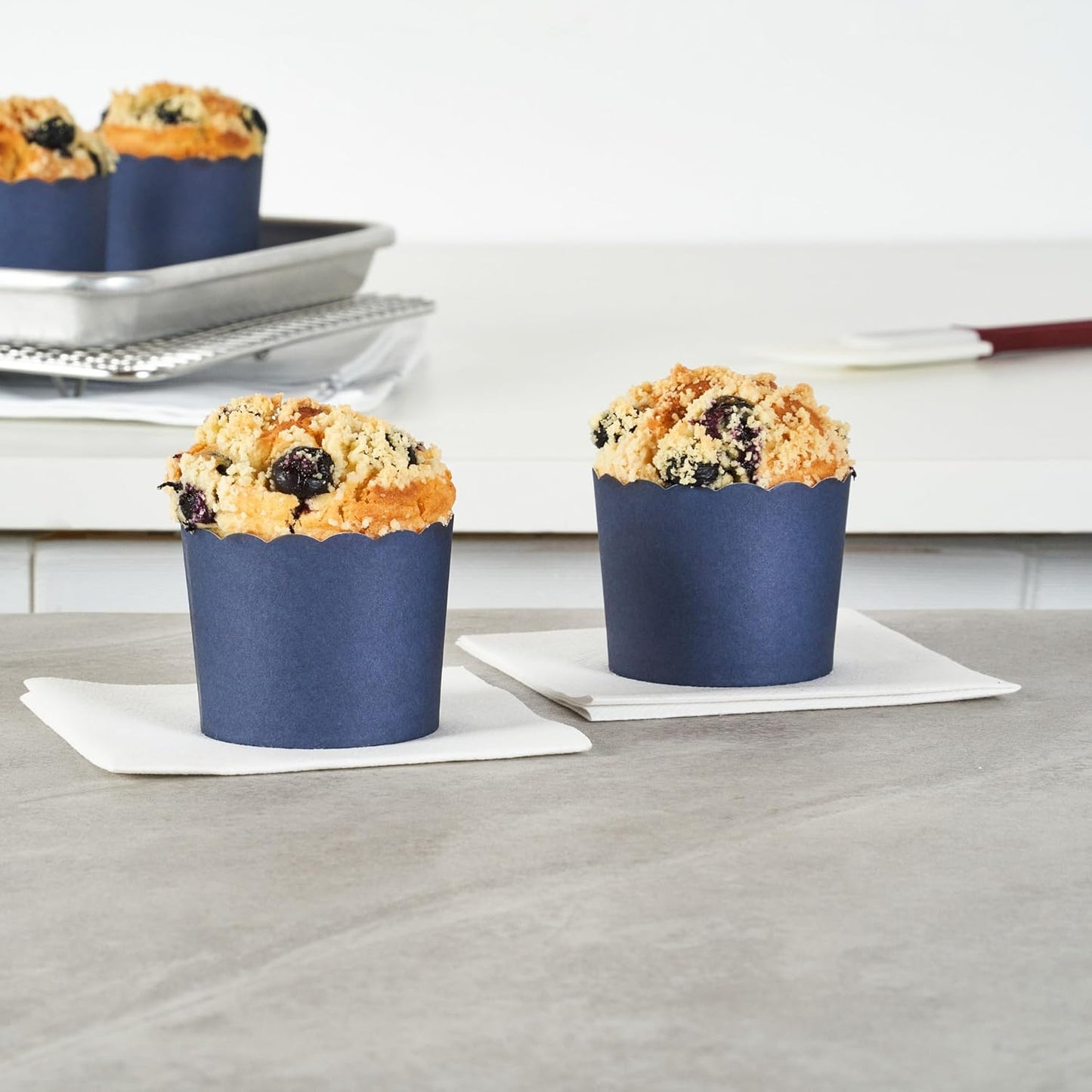 Panificio 6 Ounce Cupcake Wrappers, 200 Scalloped Baking Cups - Oven-Ready, Greaseproof, Midnight Blue Paper Cupcake Liners, Disposable, For Birthdays, Baby Showers, Or Weddings - Restaurantware