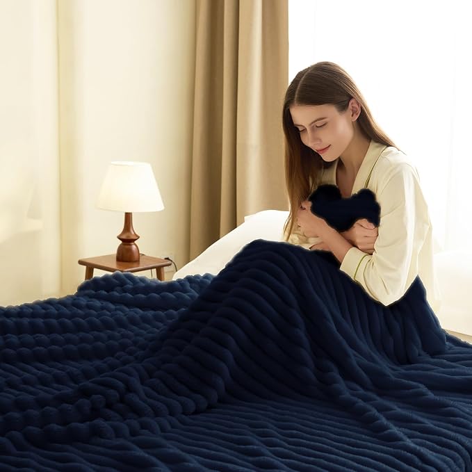 HIMEET Navy Blue Ribbed Throw Blanket - Image 7