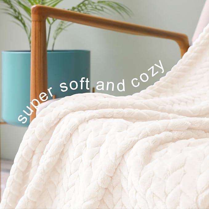 Exclusivo Mezcla Fleece Queen Size Blanket - Image 4