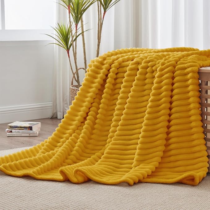 BEDELITE Fleece Throw Blanket for Couch - Image 3