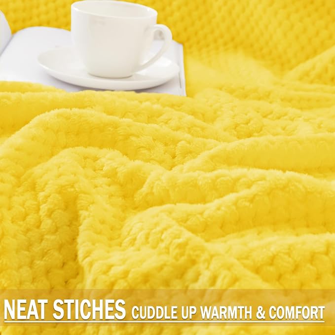Exclusivo Mezcla Fleece Bed Blanket Twin Size, Super Soft and Warm Blankets - Image 7