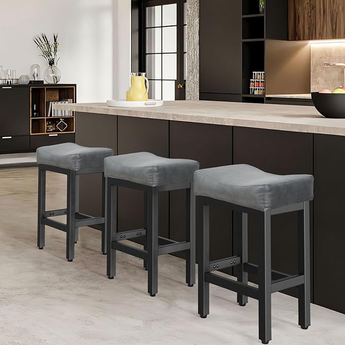 Counter Height Bar Stools Set of 2, 24 Inch Barstools for Kitchen Island Counter, Bonded Leather Kitchen Stools with Thick Saddle Seats & Heavy Duty Metal Base, Easy Assembly, Brown/Black
