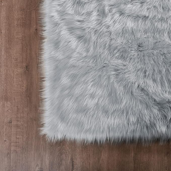 Goolela Fluffy Faux Fur Rug 4x6 Grey Faux SheepskinRug - Image 6