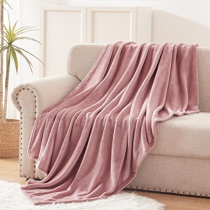 Exclusivo Mezcla Fleece Dusty Pink Throw Blanket - Image 3