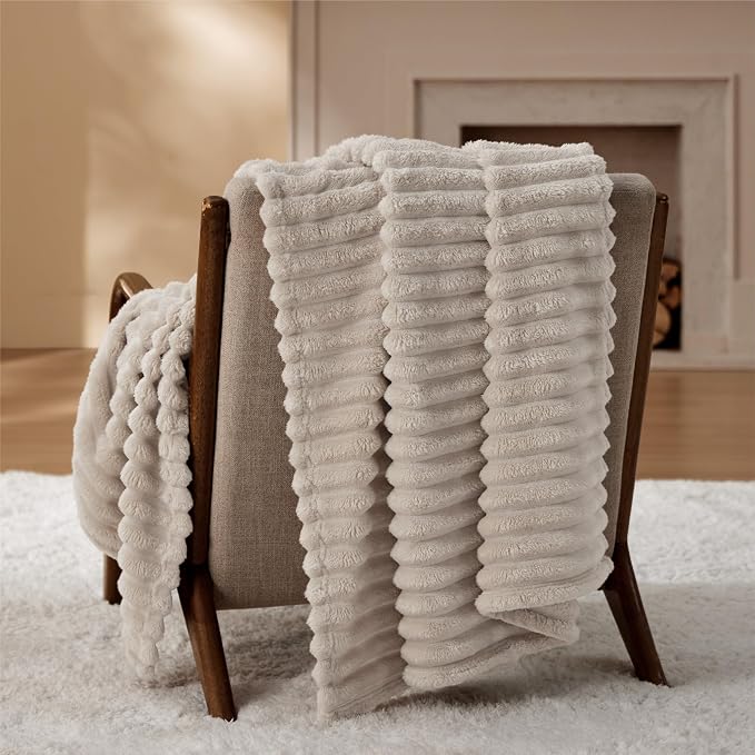 Bedsure GentleSoft Twin XL Blanket - Image 9