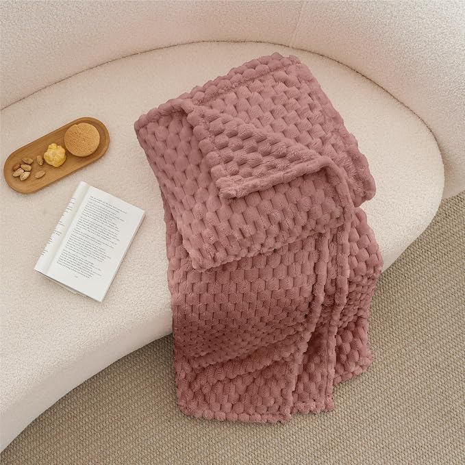BEDELITE Fleece Twin Blanket for Couch & Bed - Image 7