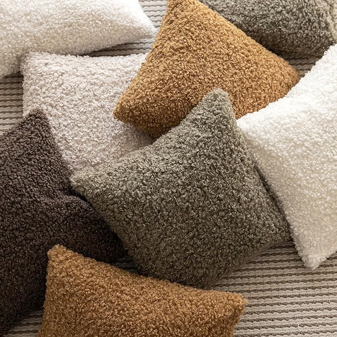 Foindtower 2 Pieces 22x22 Inch Bronze, Faux Fur Throw Pillow Cover Accent Sherpa Pillow Fuzzy Soft Pillowcases Sheepskin Decorative Fleece Cushion Case for Bed Couch Living Room