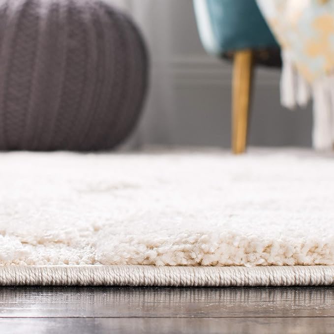 SAFAVIEH Florida Shag Collection Accent Rug - 2'3" x 4', Creme & Creme, Scroll, Non-Shedding & Easy Care, 1.2-inch Thick Ideal for High Traffic Areas in Entryway, Living Room, Bedroom (SG455-1111)