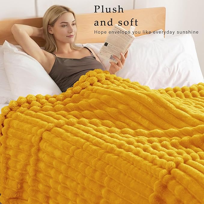 Exclusivo Mezcla King Size Flannel Fleece Blanket, Super Soft Striped Jacquard - Image 2
