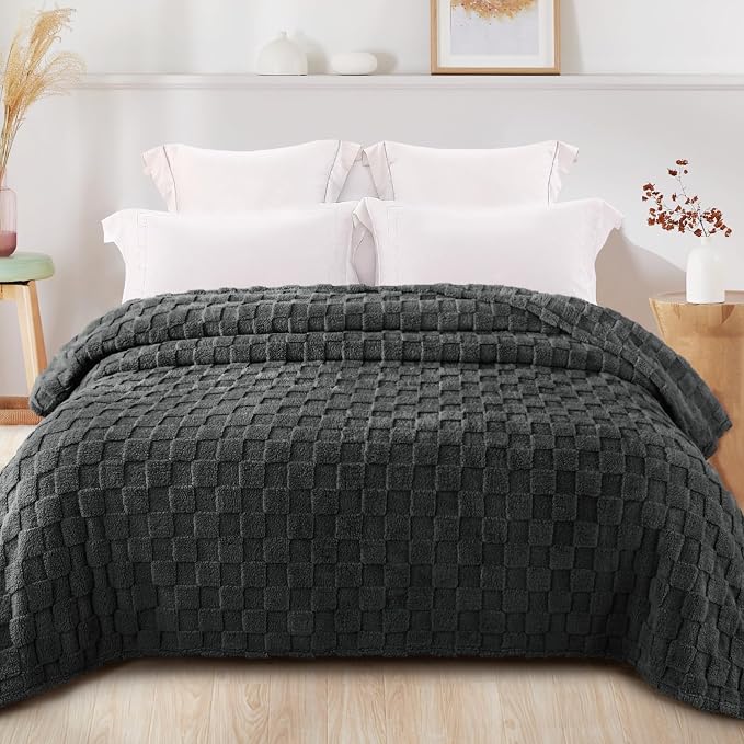 Exclusivo Mezcla Queen Size Flannel Fleece Blanket, Super Soft and Warm - Image 3