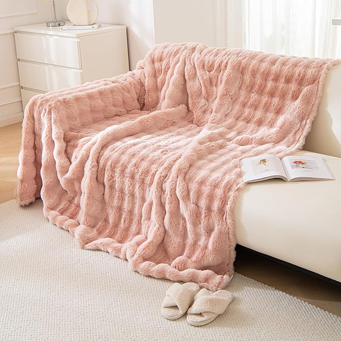 VM VOUGEMARKET Plush Couch Cover 1-Piece Thick Faux Rabbit Fur Sofa Throw Cover Warm Soft Smooth Furniture Cover,Fluffy Puffy Sofa Slipcover for Kids,Pets-Pink,71" x 118"