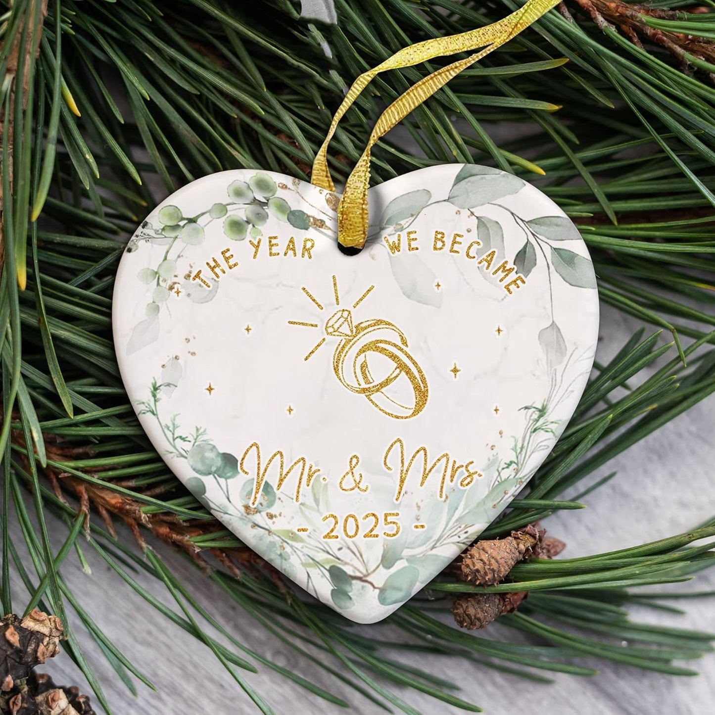 GOSSBY Wedding Ornament 2025 - The Year WE Became MR MRS - 2025 Wedding Gift for Couple - Bridal Shower, Newlywed, Just Married, Mr Mrs Gift for Bride Groom - 1st Married Couple Christmas Decor