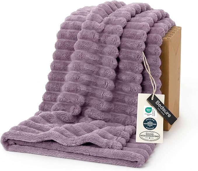 Bedsure GentleSoft Light Purple Fleece Blanket by BEDSURE
