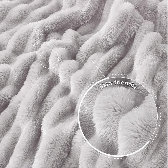 Exclusivo Mezcla Queen Size Flannel Fleece Blanket, Super Soft Striped Jacquard - Image 5