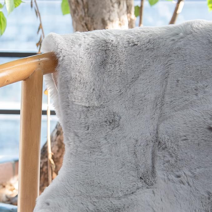 ORINOVA Round Furry Rugs for Living Room Faux Rabbit Fluffy Fur Rug for Bedroom - Image 5