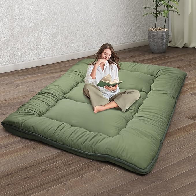 Japanese Floor Mattress,4" Thicken Japanese Floor Sleeping Pad Foldable,Futon Mattress Suitable for Camping and Guest Room (Green, Queen (80" X 60"))