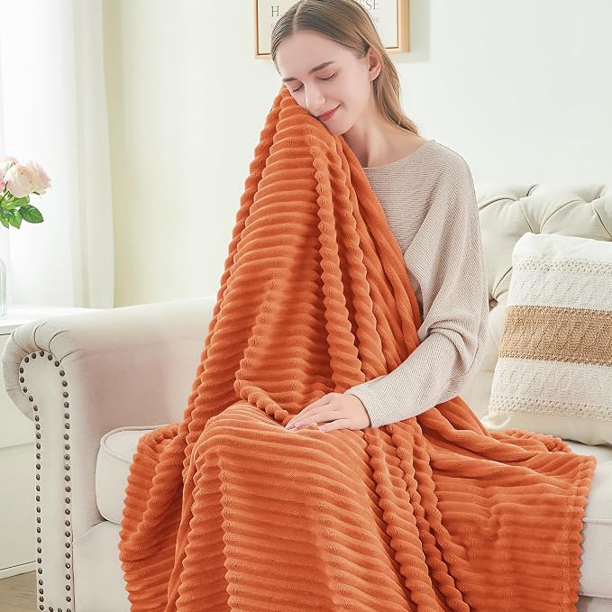 BEDELITE Fleece Blanket Queen Size, 3D Ribbed Jacquard Soft & Warm Decorative - Image 3