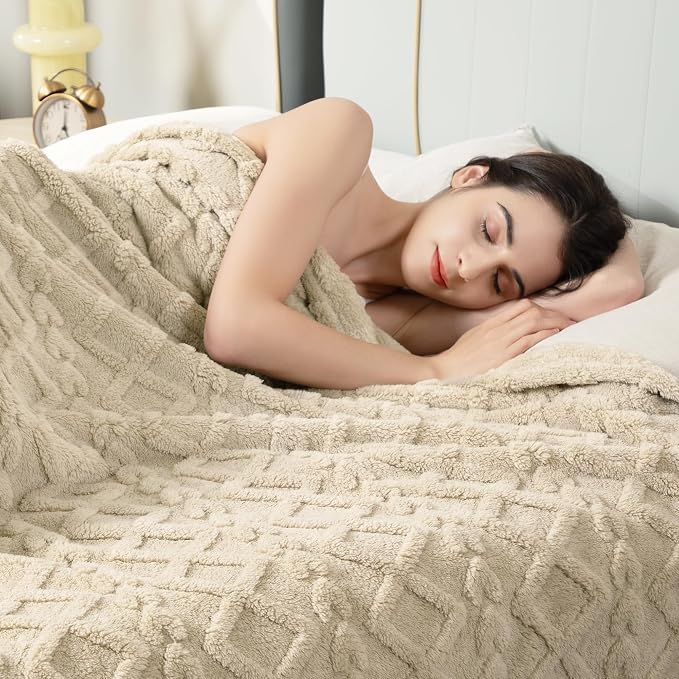 Aganear King Size Blanket - Image 2