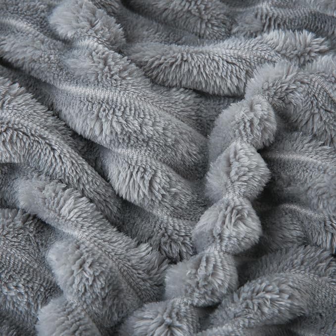 Grey Fleece Throw Blanket 50”×60” - Image 6