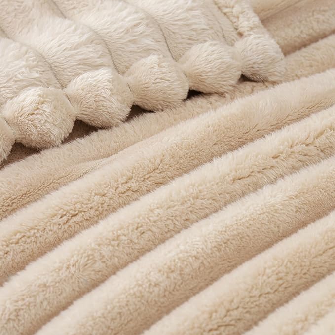 Exclusivo Mezcla Twin Size Flannel Fleece Blanket, Super Soft Striped Jacquard - Image 4
