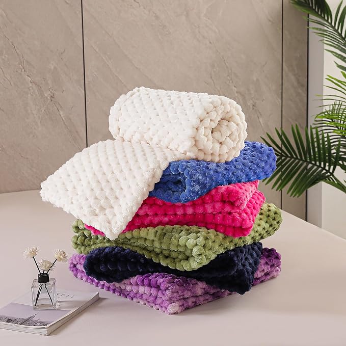 Exclusivo Mezcla Fleece Queen Blanket - Image 8
