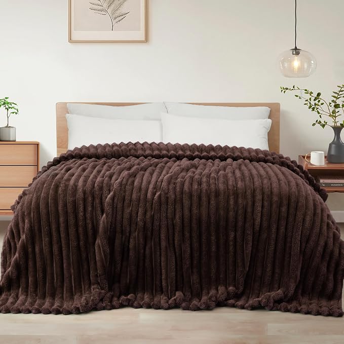 Exclusivo Mezcla Twin Size Flannel Fleece Blanket, Super Soft Striped Jacquard by ExclusivoMezcla