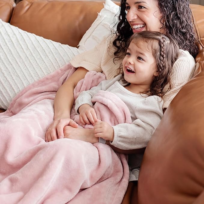 Bedsure GentleSoft Pink Fleece Blankets Queen Size - Image 6