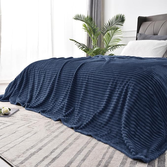 BEDELITE Fleece Blanket Queen Size – 3D Ribbed Jacquard Soft and Warm - Image 2
