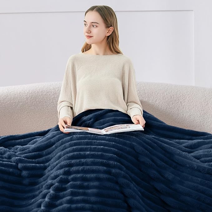 BEDELITE Twin Blanket for Couch & Bed, 300GSM Soft & Warm Fleece Blanket - Image 3
