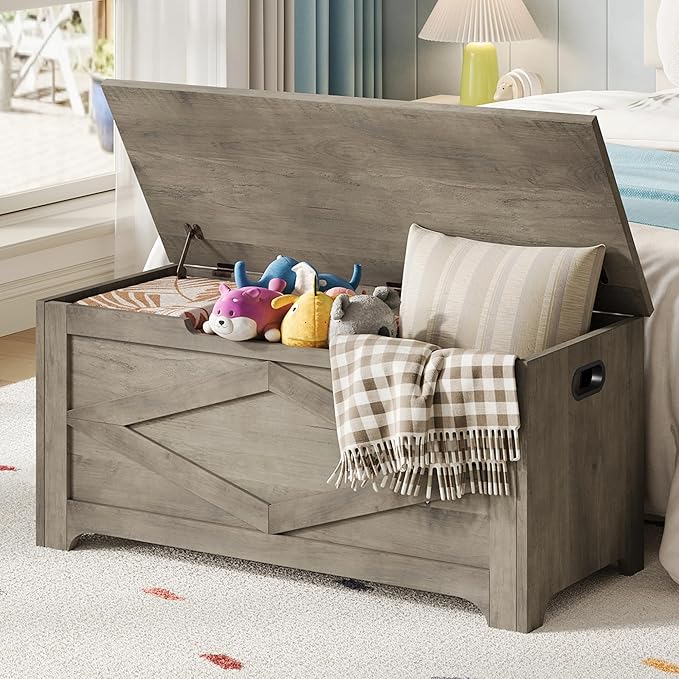 GarveeHome 39.4" Storage Chest, Wooden Storage Bench with Safety Hinges, Easy Assembly, Large Toy Chest for Entryway, Living Room, Bedroom