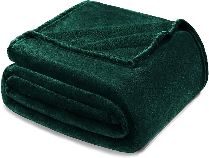 Exclusivo Mezcla Fleece Forest Green Throw Blanket - Image 8