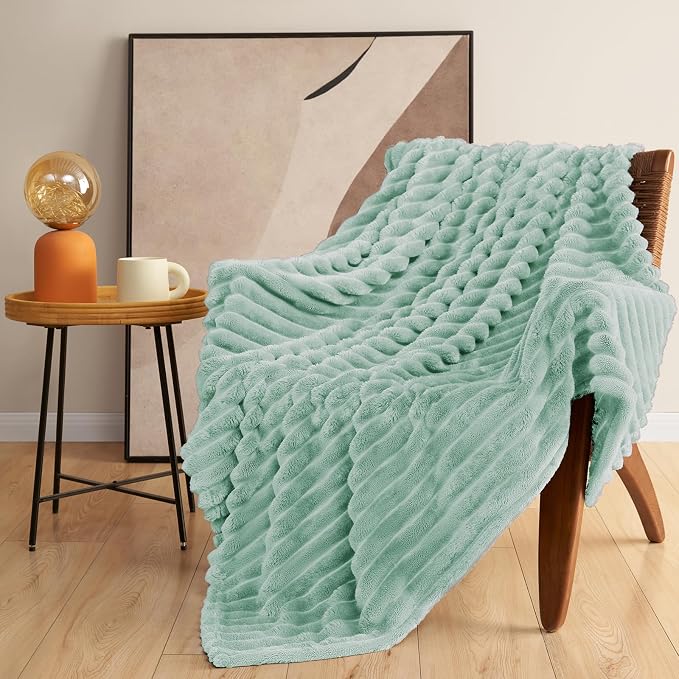 HIMEET Sage Green Ribbed Throw Blanket - Image 9