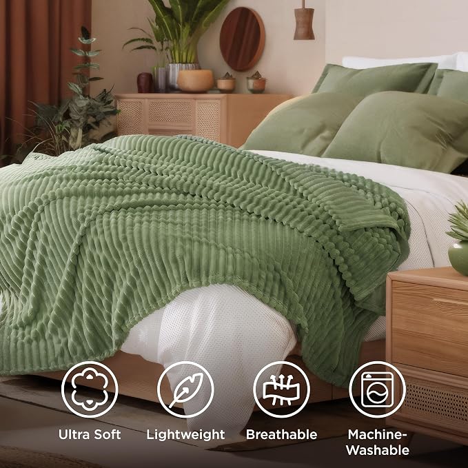 Bedsure GentleSoft Reseda Fleece Queen Blanket - Image 5