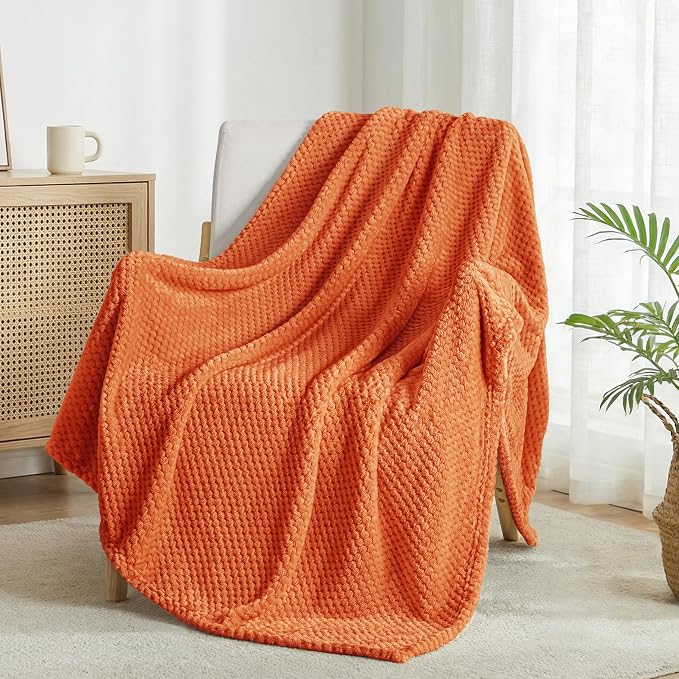 Exclusivo Mezcla Fleece Bed Blanket Queen Size, Super Soft and Warm Blankets - Image 4