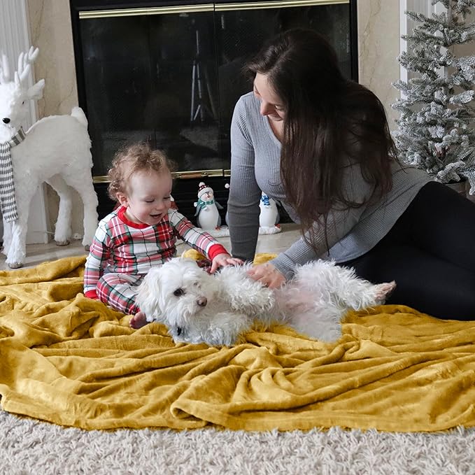 Bedsure GentleSoft Fleece Blanket Twin Size Yellow - Image 8