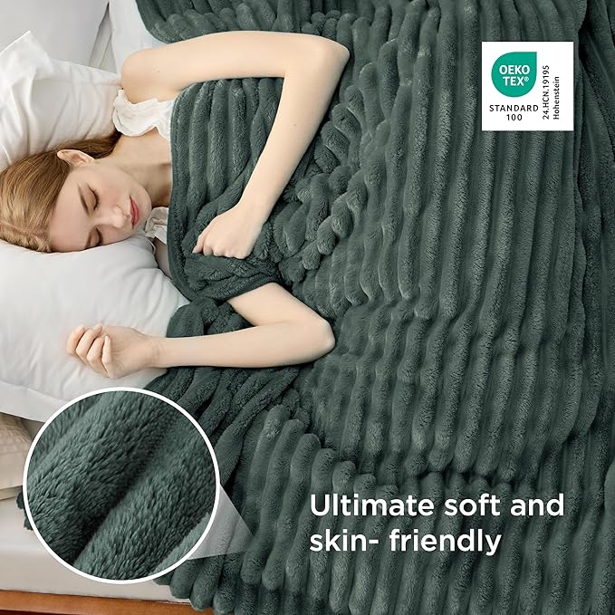 Bedsure GentleSoft Mallard Green Full Blanket - Image 4