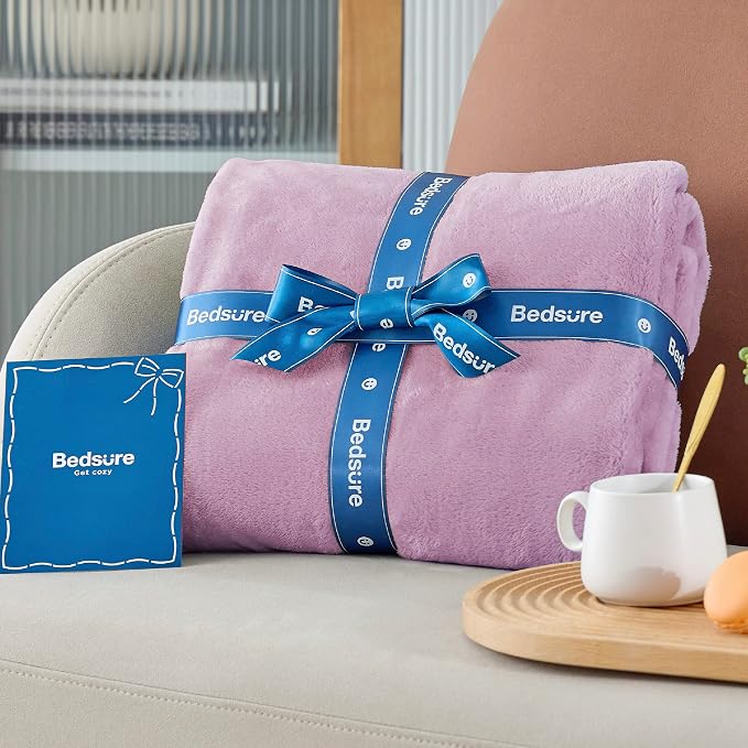 Bedsure GentleSoft Fleece Blanket Twin Size Lilac - Image 6
