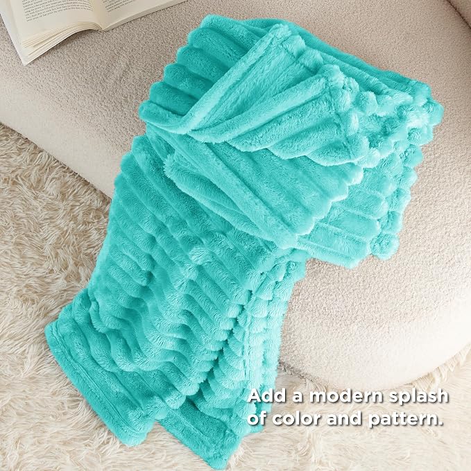 Bedsure GentleSoft Blue Twin XL Blanket - Image 4